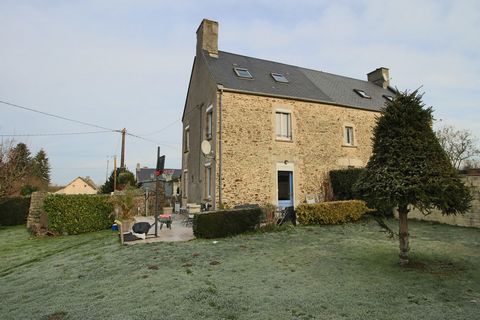 NEW at ADDE Immobilier - Located in MOLAY-LITTRY, we offer this charming terraced house of 90 m2 on a closed ground of 850 m2. Inside you will find a spacious living room with a fireplace, a fitted and equipped kitchen, and an office. The first floor...