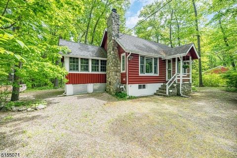 Welcome to your charming Lakehouse retreat, nestled in a serene setting. This fully renovated 3-bedroom, 1-bathroom home boasts an inviting open floor plan with knotty Pine accents throughout, creating a warm and cozy atmosphere. Step inside and be g...