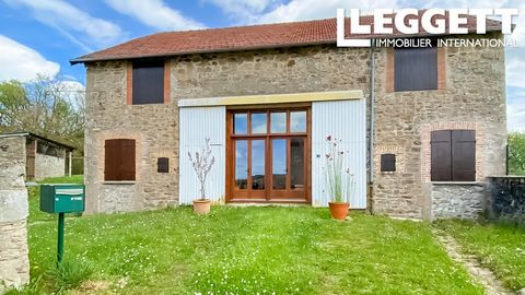A25233CHH23 - This lovely barn which is in a lovely 'edge' of village location, is a mix of totally habitable with 3 bedrooms with the added bonus to extend the living space further on the first floor where work has already begun. Information about r...