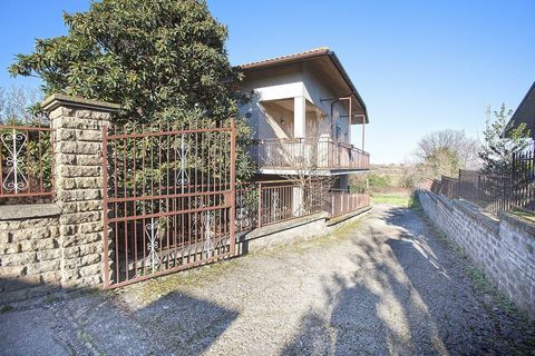 In the heart of the town, a few steps from the main services, we offer for sale a villa already divided into two residential units plus a large tavern and attic. The villa consists of a portion on the first floor of 120 m2 consisting of: lounge, kitc...