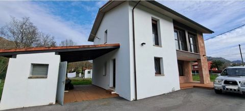 Total surface area 117 m², house plot area 1300 m², usable floor area 110 m², single bedrooms: 4, 2 bathrooms, ext. woodwork (wood), kitchen, state of repair: in good condition, garage, garden (own), facing south, terrace (25 m), lands: floating plat...