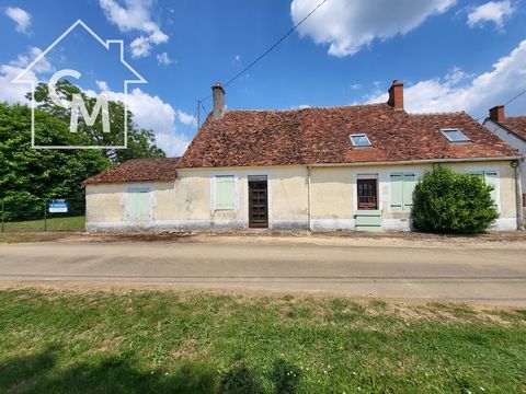 In Chassy, at a place called BOUTE-HENRY Great potential for this single storey house of 78 m2 with convertible attic. Composed of a kitchen open to dining room, a bedroom, a living room, a bathroom, shed. Garden of 239 m2. A two-room outbuilding wit...
