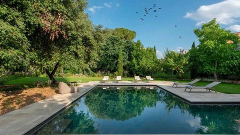 Situated in the prestigious setting of Salento, this 19th-century palace represents a rare investment opportunity in the heart of Manduria, a city of great historical and cultural importance, known as the city of the Messapi and renowned for the prod...