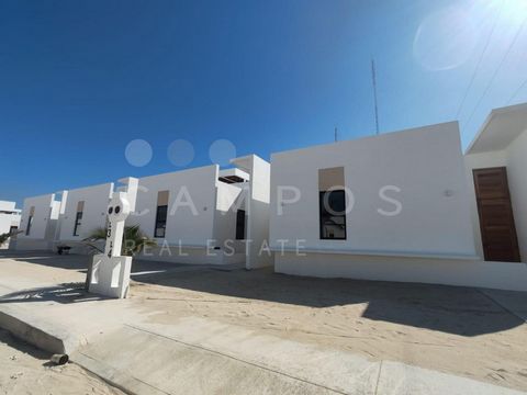 IMMEDIATE DELIVERY HOUSE - LAST AVAILABLE in this private residential 200 meters from the sea. 32 exclusive 1-storey homes with amenities. Also with BEACH CLUB by the sea. Kitchen Living - Dining room Master bedroom with full bathroom and closet Bath...