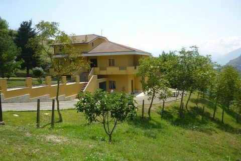 In the municipality of Brittoli, a small town in the province of Pescara, placed at an altitude of about 800 metres, inside the Park of Monti della Laga between the Gran Sasso and the Maiella, we offer for sale a beautiful detached villa of approxima...