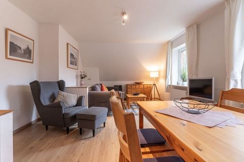 This spacious holiday apartment is located in the picturesque district of St. Peter-Böhl and offers space for up to 4 people on approx. 60 square meters. It is located in the immediate vicinity of an idyllic small forest and promises a relaxing holid...
