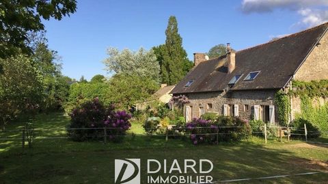 Near FOUGERES direct access to the Voie Verte. In a hamlet not overlooked. Charming house of approx. 185 m2 facing SOUTH. Ground floor: Living room with fireplace approx. 42 m2. Gde Kitchen approx 30 m2 with insert fireplace. Scullery, WC. Bedroom wi...