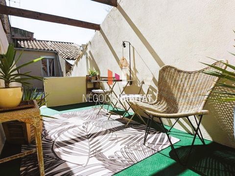 Dans la commune d'Uchaud, proche de Vergèze et 20 minutes de Nîmes et Montpellier, nous vous proposons à la vente une maison de village d'environ 100 m2. C'est un coup de coeur assuré ! Elle dispose de 3 chambres et de deux charmantes terrasses dont ...