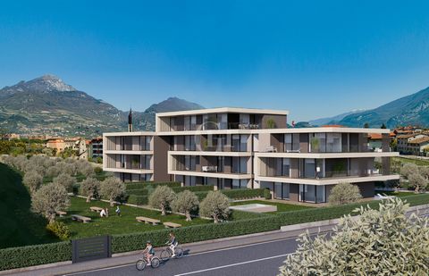We offer for sale a penthouse of rare beauty located in the heart of Riva del Garda. This property features a spacious living area that opens onto a private panoramic terrace, offering breathtaking views of the city of Riva del Garda. The penthouse c...