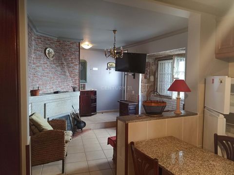 Excellent renovated house ready to move in. Two floors, on the ground floor there is a kitchenette with fireplace, pantry and toilet. On the 1st floor there is a living room and a bedroom. House is fully furnished and equipped, great opportunity for ...