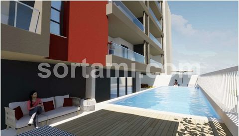Wonderful penthouse apartment, under construction, located in a quiet area of Faro. Comprising three spacious bedrooms, which of one is a refined en-suite, this apartment offers the perfect balance between comfort and elegance. The fully equipped kit...
