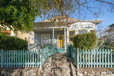 Welcome to your Berkeley haven at 2023 7th Street! This charming duplex has 2 separate buildings with open courtyard, nestled in a vibrant community, offers the ideal blend of space and style. Step into the welcoming, sunlit living area, boasting lar...