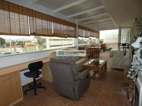 Floor 1st, apartment total surface area 80 m², usable floor area 60 m², single bedrooms: 1, double bedrooms: 1, 2 bathrooms, air conditioning (hot and cold), age ebetween 10 and 20 years, lift, state of repair: in good condition, car park, community ...