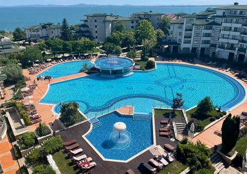 . Sea View Apartment with 3 bedrooms in Emerald Beach Resort & SPA, Ravda***** Apartment for sale in the 5-star Emerald Beach Resort & SPA, Ravda. Ravda is a seaside village, located at less than 15 km from Burgas Airport and only 5 km from Sunny Bea...