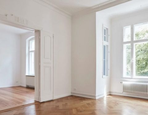 Address: Tegeler Weg 104, 10589 Berlin Property description Building Ideal conditions for a promising investment in the City West? Tegeler Weg 104 has them! For years, the address has only known one direction in terms of value development: upwards. I...