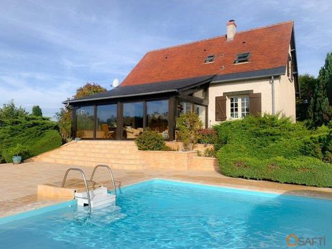 10mn from Amboise, 4 Bedrooms, including one on the ground floor with private bathroom: This spacious 145m² house is perfect for welcoming your family and friends. The bedroom on the ground floor with its private bathroom offers sought-after convenie...