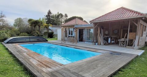 Dpt Charente Maritime (17), à vendre SAINT ANDRE DE LIDON maison P6 de 206 m² - Terrain de 2 593,00 m²