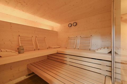 „Babcia Ludwin 2” to nowy dom wakacyjny premium, w 100% ekologiczny, nowoczesna architektura, wysokiej jakości wyposażenie z sauną i jacuzzi, taras, piec kaflowy