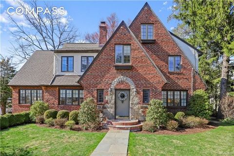 Nestled in a serene cul-de-sac just moments from Bronxville Village, restaurants, and train, this meticulously maintained home boasts irresistible curb appeal and an abundance of natural light throughout. Step inside to discover well-proportioned roo...