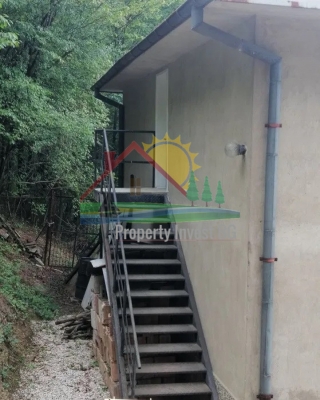 Price: €32.000,00 District: Gabrovo Category: House Area: 60 sq.m. Plot Size: 500 sq.m. Bedrooms: 2 Bathrooms: 2 Location: Countryside !!!!!! Mountain house with beautiful panorama !!!!!! We are offering you a lovely 2-storey house in a villa zone/ q...