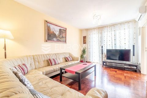 Svetice, one-room apartment of 57 m2 on the 1st floor of a well-built and well-maintained building from 2005 without an elevator. It consists of an entrance hall, a spacious living room, an open floor plan kitchen and dining room with access to a bal...
