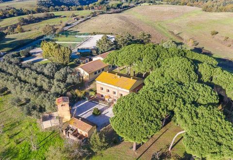 Located in the municipality of Rome, in Via del Casale di Sant'Angelo, we are pleased to offer for sale a splendid estate on 4 hectares of agricultural land. Inside, surrounded by a private park of 5,000 m2, with swimming pool, tennis court, five-a-s...