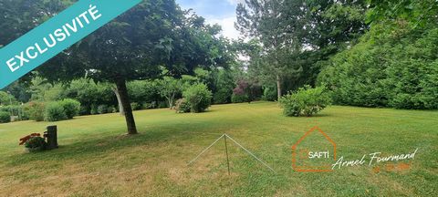 Building land Outside the subdivision in the commune of François, Place de l'Eglise sector. With a surface area of ??approximately 750 m², this plot offers you a great opportunity to give free rein to your imagination to create your future home. Indi...