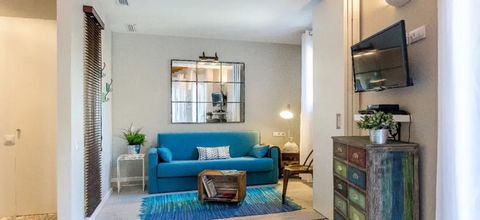The apartment is a semi-open space that easily lets you access the kitchen, living room (with a sofa bed), bathroom and a separate bedroom that has a double bed. It is fully equipped with washing machine, dishwasher, AC and heating. The cozy decorati...