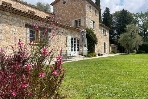 Located in Spéracèdes on the Côte d'Azur, this magnificent stone house dates back to 1778. Boasting delightful views out to sea taking in the Lérins islands, as well as overlooking the surrounding countryside to the south, the property is peaceful an...