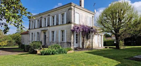 Nestled in the heart of Colombiers, a charming village located halfway between Saintes and Pons, I present to you this exceptional property consisting of a magnificent bourgeois house and a Charente-style house. Upon your entry onto the property, you...
