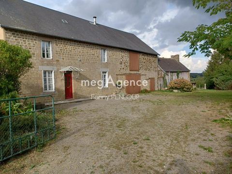 Fanny PENLOUP offers you in the town of Le Teilleul close to the village and its amenities this stone house covered under slates of 117 m² of living space. It comprises on the ground floor: a kitchen, a living room, a pantry, a bathroom, WC. A large ...