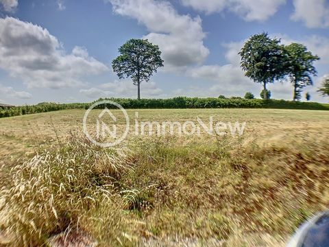 IMMONEW presents to you in the town of GATHEMO this beautiful building plot (plot No3) with a surface area of 1116 m2 serviced (water, electricity, mains drainage, possibility of connection to the fiber) Free of builder. If you are interested in this...