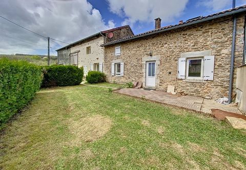 A lover of beautiful stones, Abithéa invites you to discover this beautiful building. We present two houses of 107 and 67 m2 respectively. The first one is free and totally renovated, and offers generous volumes with a beautiful entrance, a large kit...