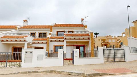 GC Immo Spain offers you TURNKEY TOWNHOUSES IN A QUIET RURAL ENVIRONMENT!! 2 and 3 bedroom houses, with high quality interior and exterior finishes, magnificent open views and great integration with the natural environment.   The unique natural envir...