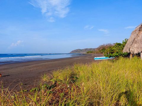 Titled beachfront lot for sale in the main beach area of Cambutal. This property is one of the few remaining, if not the last remaining, titled beachfront lot available nearby. The property has access to electricity and municipal water. It features 3...