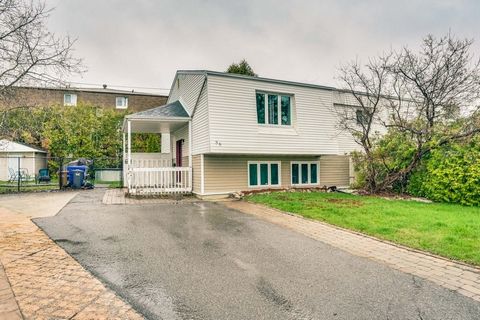 Beautiful semi-detached located on a large pie shaped lot, in the heart of Gatineau and close to all services. Well maintained property, recent roof, PVC windows, large lot of land ideal for storing a trailer. 3 bedrooms, bathroom with ceramic shower...