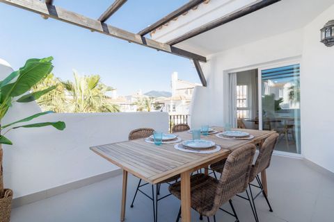 Beautifully reformed Nueva Andalucia duplex penthouse apartment which has been prepared as the perfect holiday home within a few minutes of Puerto Banús. West orientation A superb roof terrace. Access to the roof with a really good staircase (instead...