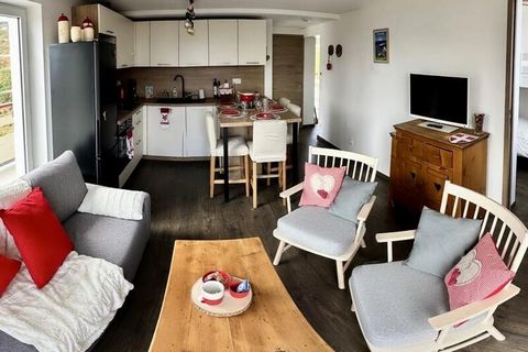 Ontdek dit nieuwe appartement op de bovenste verdieping met adembenemend uitzicht op de Mont Blanc en het Bauges-massief. Ideaal voor 4 personen (6 met slaapbank), inclusief een grote slaapkamer, een slaapkamer met stapelbed, een volledig uitgeruste ...