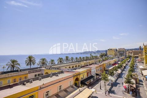 On the famous Cours Saleya, a stone's throw from the Promenade des Anglais and the sea, in a magnificent building with elevator, on a high floor, sumptuous 6-room apartment with a surface area of 250m2 loi carrez (265m2 of living space), composed of ...