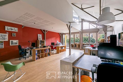 Het is in Ivry sur Seine en op de 1e verdieping van een charmant condominium, bereikbaar met de lift of vanuit een doorgang op de eerste en laatste verdieping dat deze duplex loft van in totaal 131m2 Carrez (135,85m2 op de grond) plaatsvindt. Deze un...