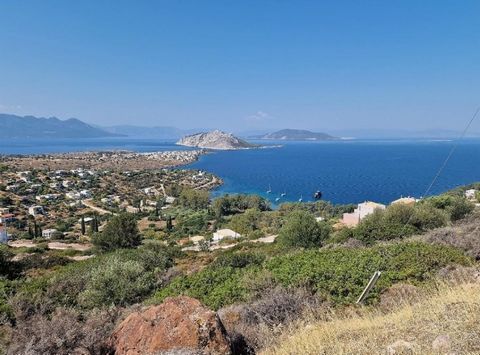 Situated in a tranquil setting near Aeginitissa Bay, this residential complex offers stunning sunset views and is conveniently located close to the picturesque Perdika village. Positioned on a 1,000 sq.m. plot just 500 meters from the sea, the proper...