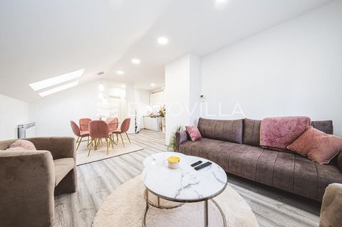 Modern three-room apartment with a total area of 65 m2 located on the 1st floor of a residential building. It consists of a living room, two bedrooms (one room is on the gallery), a kitchen, a bathroom with a toilet and a shared terrace. The apartmen...