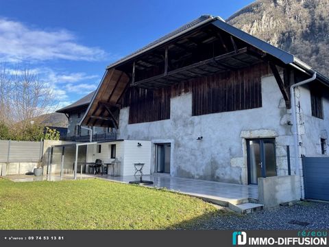 Fiche N°Id-LGB170618: Doussard, House of about 325 m2 + Garden of 800 m2 - - Ancillary equipment: garden - garage - double glazing - attic - cellar - heating: None - More information available on request... - Legal notices: Offered for sale at 780000...