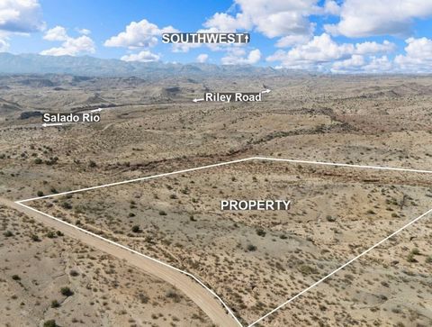 Beautiful 20 acres north of Magdalena (approx 25 miles) in historic Riley,NM known as Santa Rita Ranches. Great views of Ladron and Bear Mountains and just north of the Rio Salado for your secluded piece of heaven with beautiful sunsets and dark star...