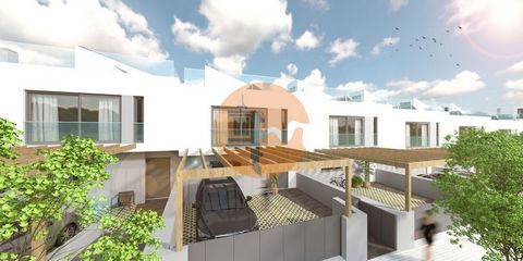 4 Bedroom Townhouse in the RIA TERRACES Development, Faro, Algarve Housing Features: Typology: T4 Bathrooms: 4 Terrace and Balcony: Yes Parking: 2 spaces Air Conditioning: Yes Private Pool: Yes Garden: Yes - Built-in cabinets: Yes Orientation: South ...