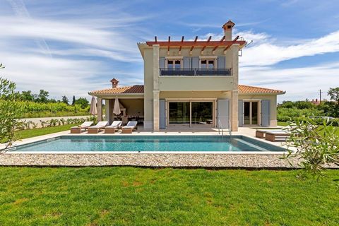 Mediterranean style villa with pool in Labin-Rabac, for sale, mere 9 km from the sea! Total area is 170 sq.m. Land plot is 1298 sq.m. Near the town of Labin, a pristine house with a swimming pool is on the market. Nestled in a tranquil settlement sur...