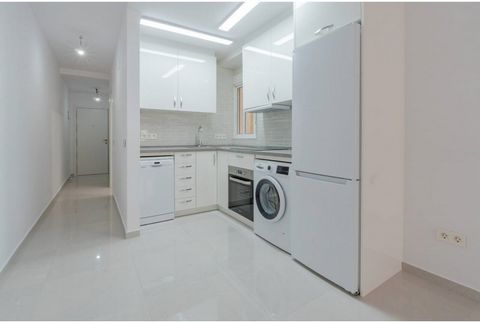 Floor 1st, apartment total surface area 73 m², usable floor area 58 m², single bedrooms: 2, 1 bathrooms, wheelchair-friendly, air conditioning (hot and cold), age between 20 and 30 years, built-in wardrobes, lift, heating (electric), kitchen, state o...