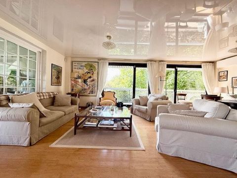 Appartement Prestigieux de 5 pièces - LE CHESNAY