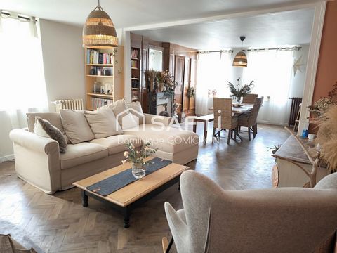 Jolie corps de ferme avec dépendances