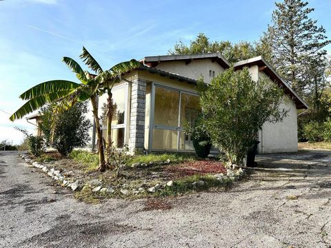 Maison de plain pied sur terrain 4200 m²